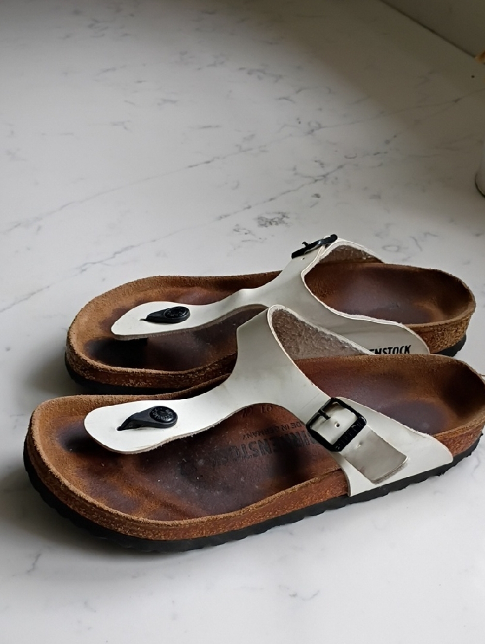 Birkenstock White Toe-Post Sandals with Buckle - Picture 4 of 8